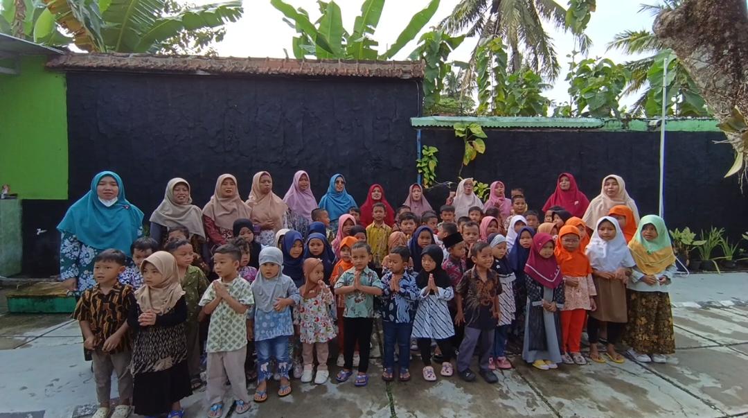 Read more about the article Upacara Peringatan Hari Kartini 2026 di PAUD Terpadu Traju Mas: Teladani Semangat Belajar RA. Kartini